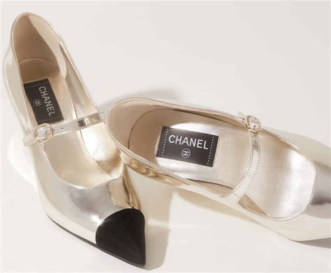 scarpe chanel oro e argento|Décolleté & sling .